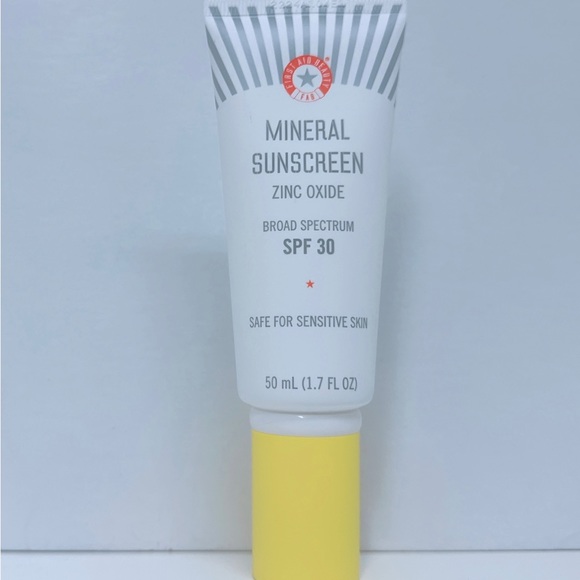 First Aid Beauty Skincare First Aid Beauty Mineral Sunscreen Spf 3